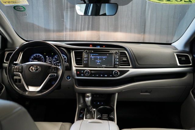2019 Toyota Highlander XLE V6 - 23076915 - 13
