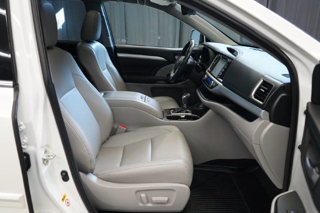 2019 Toyota Highlander XLE V6 - 23076915 - 47