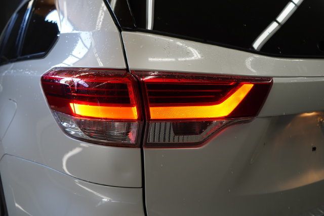 2019 Toyota Highlander XLE V6 - 23076915 - 53