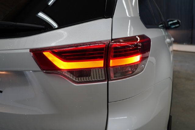 2019 Toyota Highlander XLE V6 - 23076915 - 54