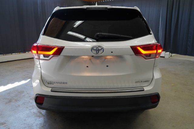 2019 Toyota Highlander XLE V6 - 23076915 - 5