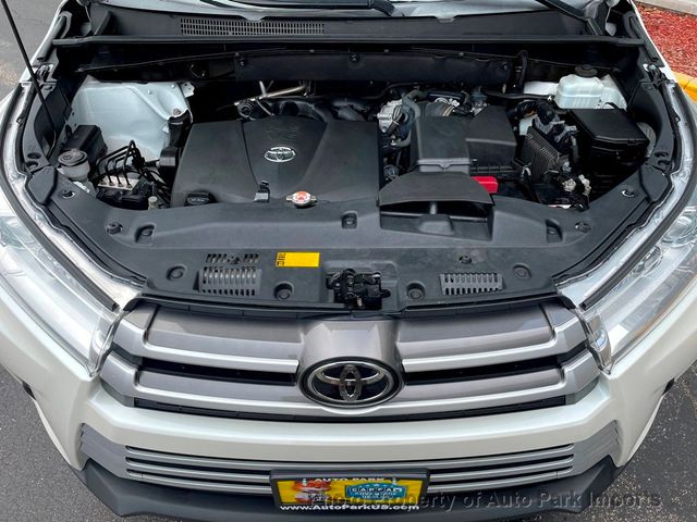 2019 Toyota Highlander XLE V6 AWD - 22325345 - 40