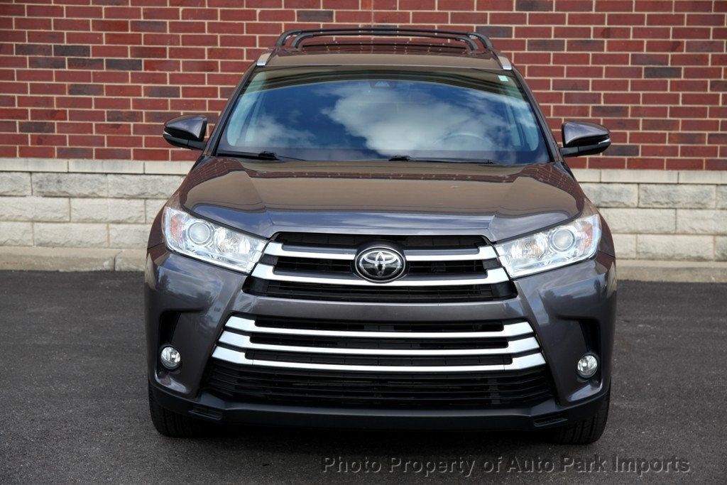 2019 Toyota Highlander XLE photo 12