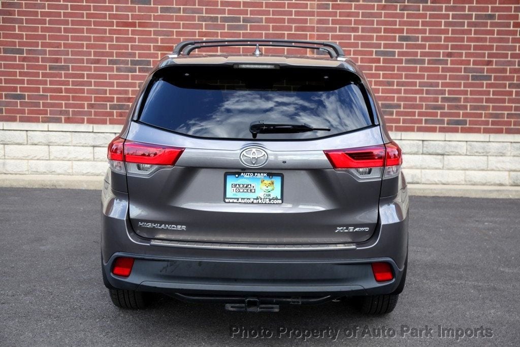 2019 Toyota Highlander XLE photo 15