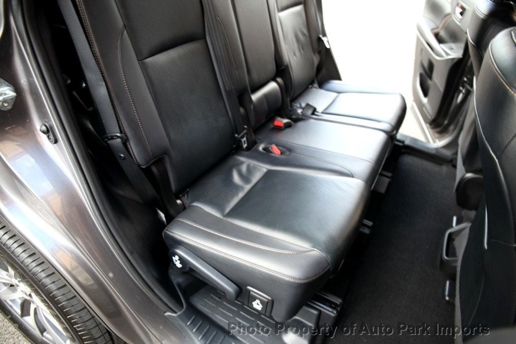 2019 Toyota Highlander XLE photo 25