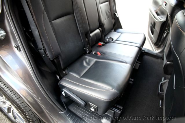 2019 Toyota Highlander XLE V6 AWD - 22843568 - 25