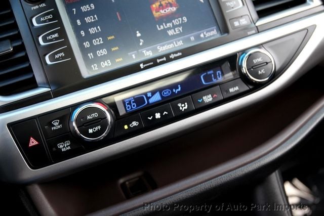 2019 Toyota Highlander XLE V6 AWD - 22843568 - 34