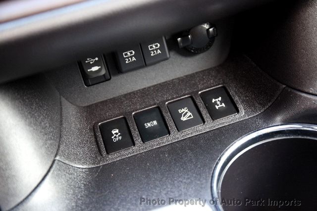 2019 Toyota Highlander XLE V6 AWD - 22843568 - 37