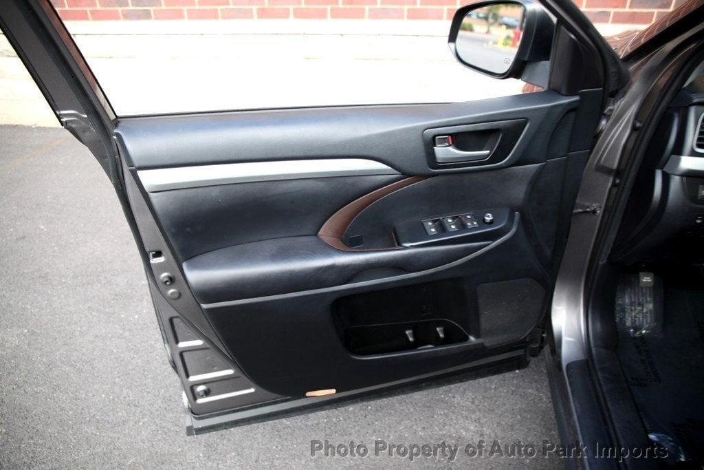 2019 Toyota Highlander XLE photo 42