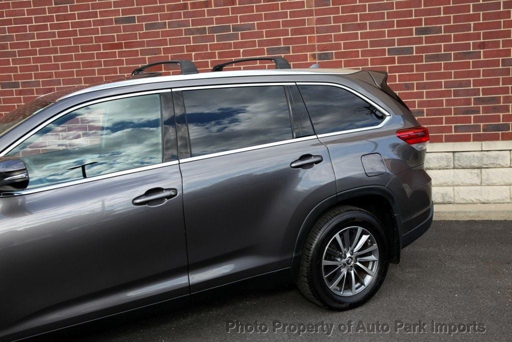 2019 Toyota Highlander XLE photo 5