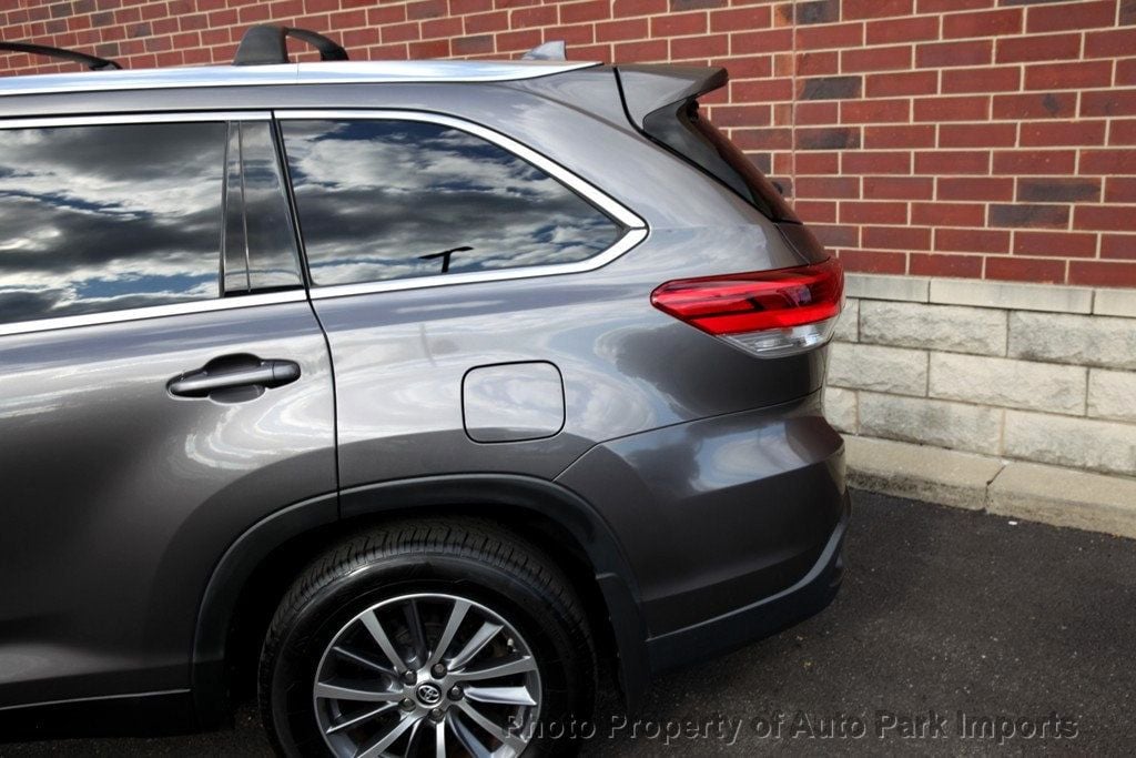 2019 Toyota Highlander XLE photo 6