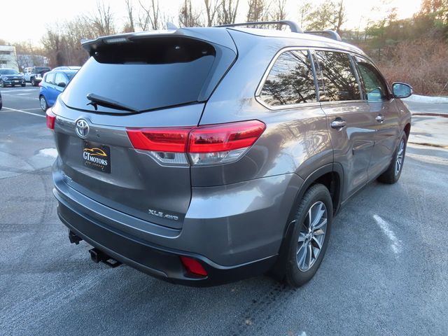 2019 Toyota Highlander XLE V6 AWD - 22967976 - 14