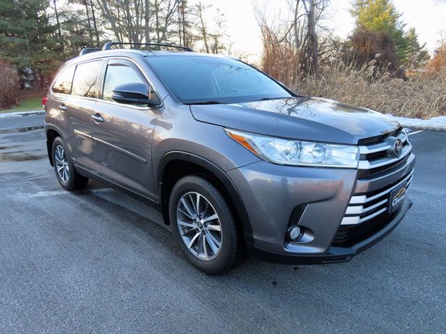 2019 Toyota Highlander XLE V6 AWD - 22967976 - 18