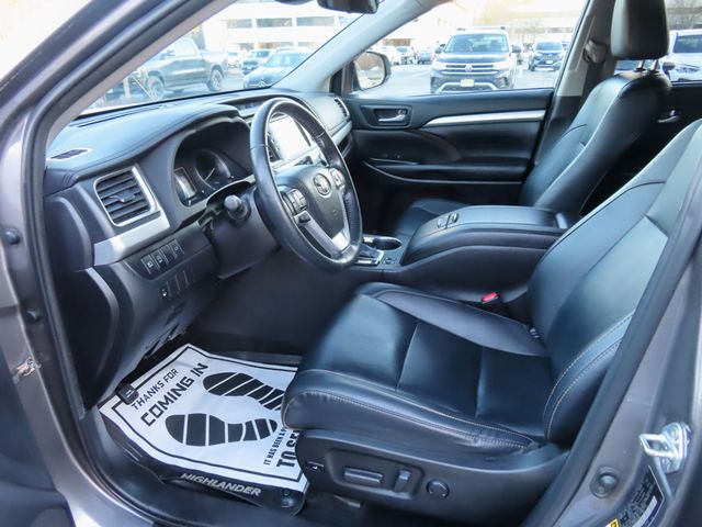 2019 Toyota Highlander XLE V6 AWD - 22967976 - 20