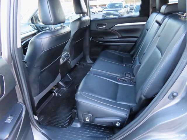 2019 Toyota Highlander XLE V6 AWD - 22967976 - 23