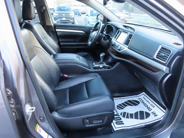 2019 Toyota Highlander XLE V6 AWD - 22967976 - 27