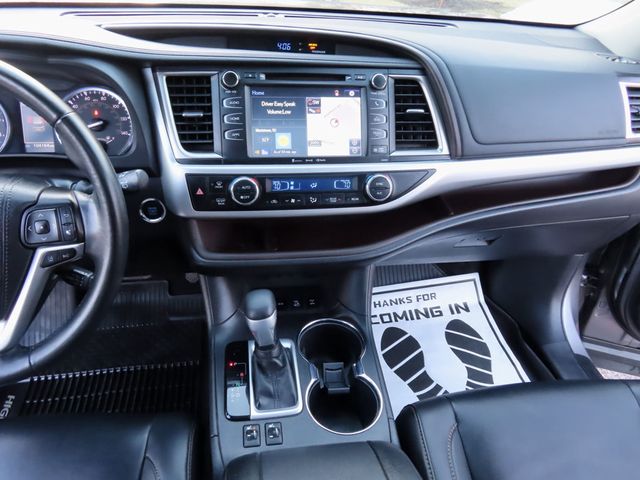 2019 Toyota Highlander XLE V6 AWD - 22967976 - 36