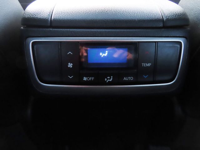 2019 Toyota Highlander XLE V6 AWD - 22967976 - 37