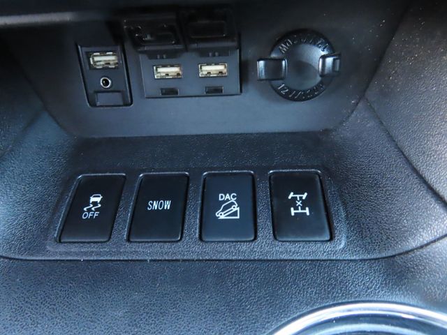 2019 Toyota Highlander XLE V6 AWD - 22967976 - 41