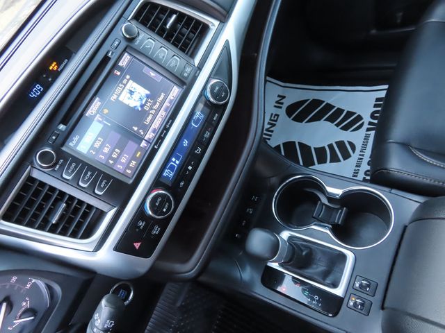 2019 Toyota Highlander XLE V6 AWD - 22967976 - 42