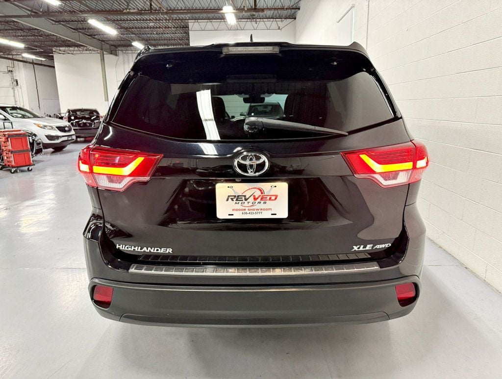 2019 Toyota Highlander XLE V6 AWD - 22671476 - 5