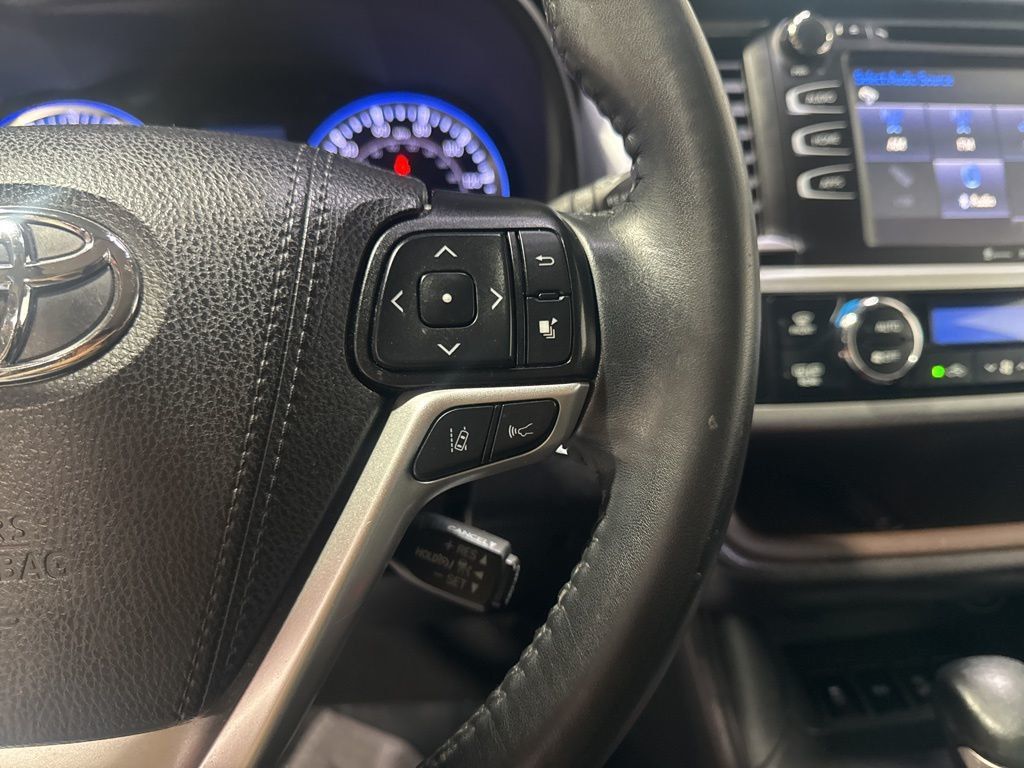 2019 Toyota Highlander XLE V6 AWD - 22994504 - 11