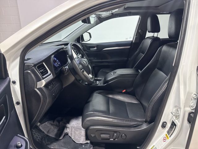 2019 Toyota Highlander XLE V6 AWD - 22994504 - 25