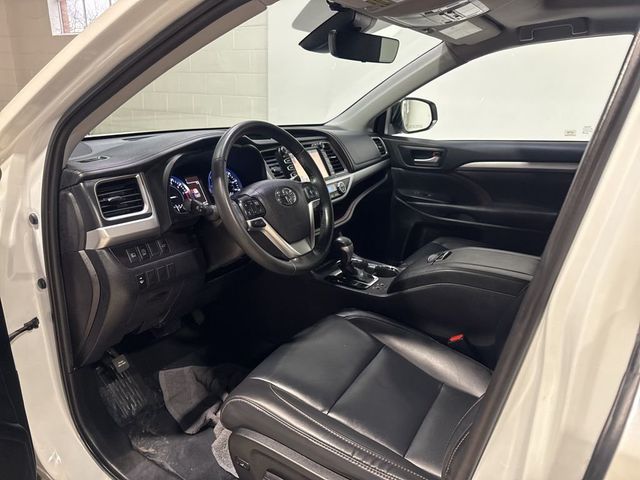 2019 Toyota Highlander XLE V6 AWD - 22994504 - 27