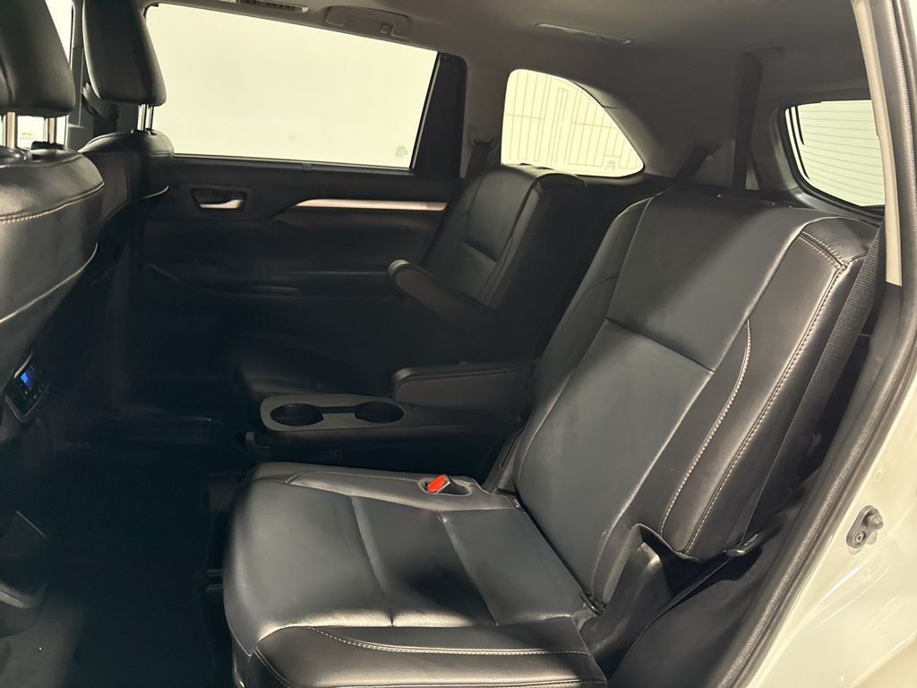 2019 Toyota Highlander XLE V6 AWD - 22994504 - 34