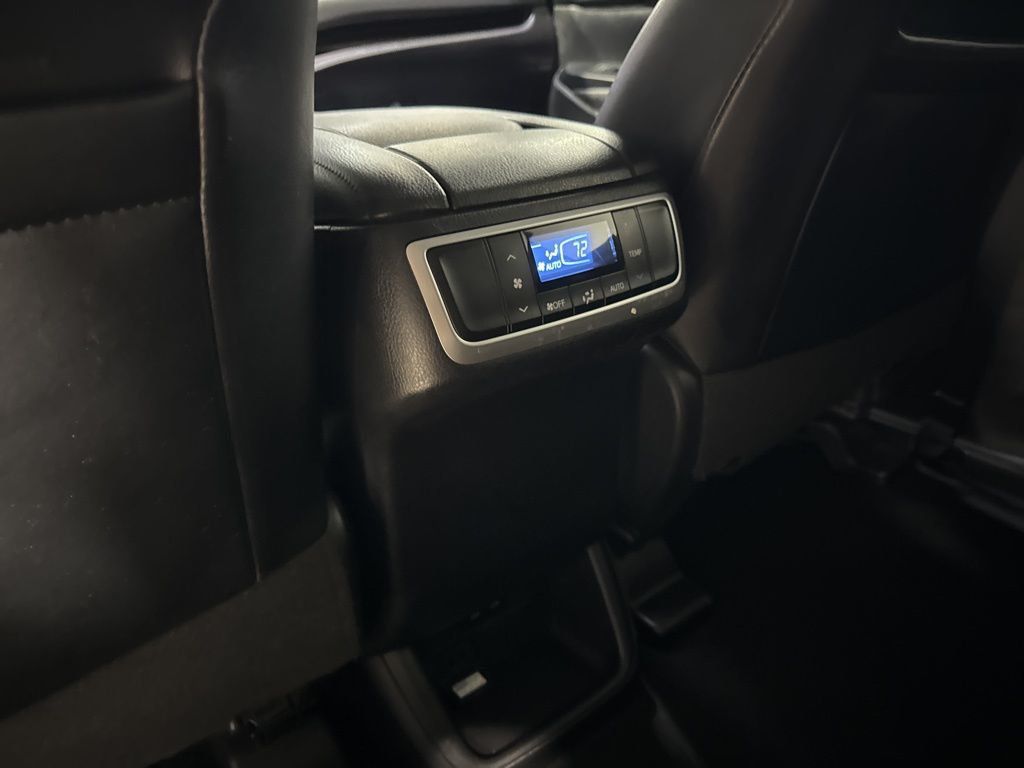 2019 Toyota Highlander XLE V6 AWD - 22994504 - 36