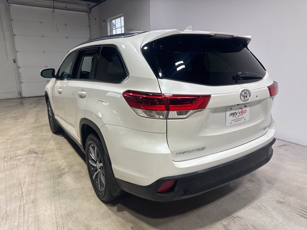 2019 Toyota Highlander XLE V6 AWD - 22994504 - 4