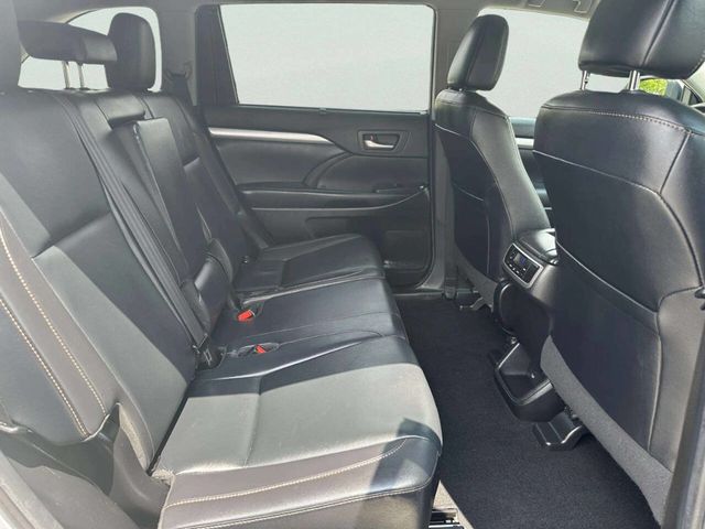 2019 Toyota Highlander XLE V6 AWD - 23049473 - 14
