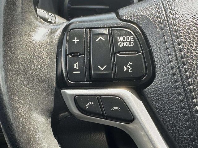 2019 Toyota Highlander XLE V6 AWD - 23049473 - 22