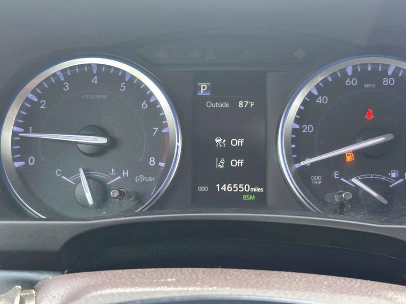 2019 Toyota Highlander XLE V6 AWD - 23049473 - 24