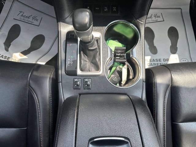 2019 Toyota Highlander XLE V6 AWD - 23049473 - 32