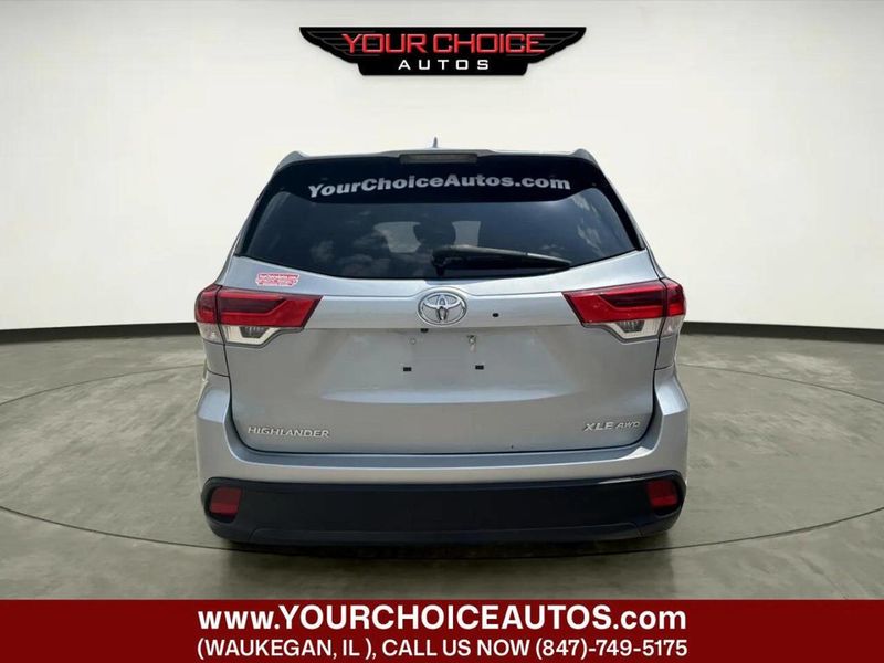 2019 Toyota Highlander XLE V6 AWD - 23049473 - 3