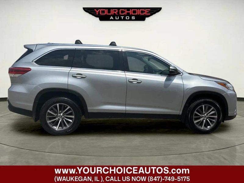 2019 Toyota Highlander XLE V6 AWD - 23049473 - 5
