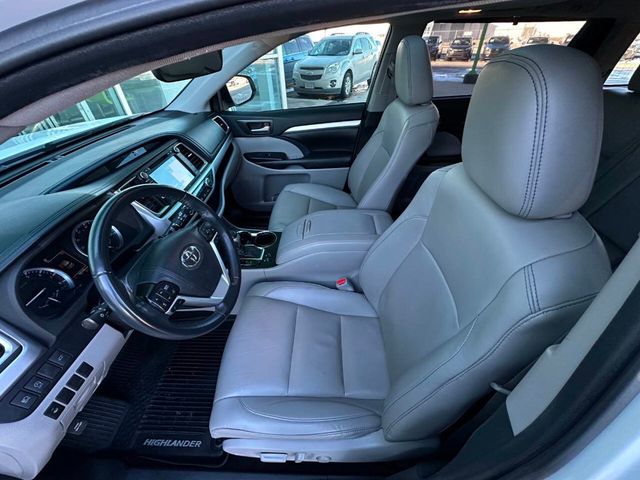 2019 Toyota Highlander XLE V6 AWD - 22958097 - 9