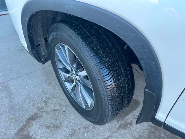 2019 Toyota Highlander XLE V6 AWD - 22958097 - 49