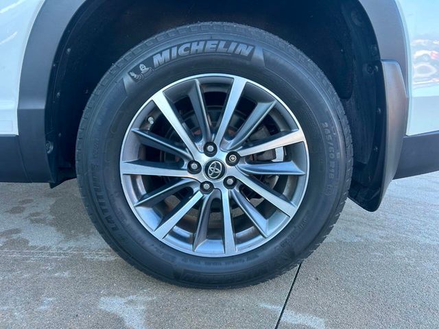 2019 Toyota Highlander XLE V6 AWD - 22958097 - 51
