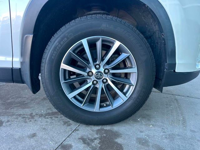 2019 Toyota Highlander XLE V6 AWD - 22958097 - 53