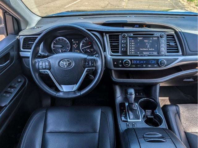 2019 Toyota Highlander XLE V6 AWD - 23007998 - 24