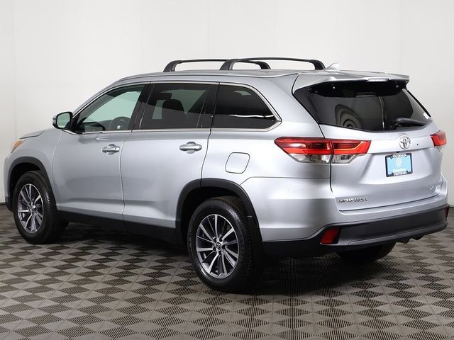 2019 Toyota Highlander XLE V6 AWD - 22937764 - 9
