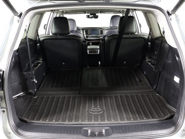 2019 Toyota Highlander XLE V6 AWD - 22937764 - 19