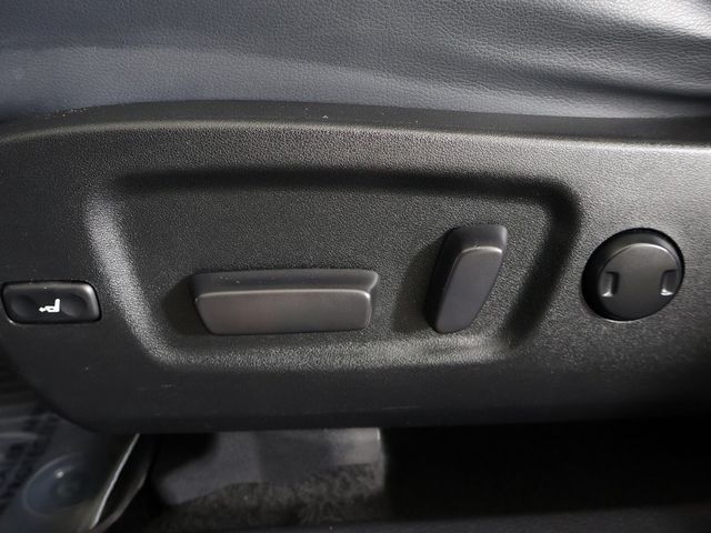 2019 Toyota Highlander XLE V6 AWD - 22937764 - 34