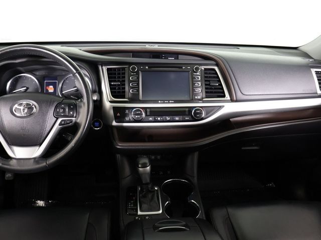 2019 Toyota Highlander XLE V6 AWD - 22937764 - 40