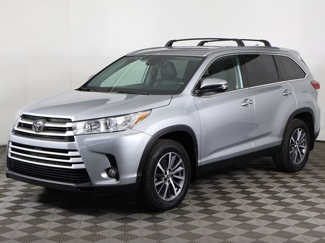 2019 Toyota Highlander XLE V6 AWD - 22937764 - 8