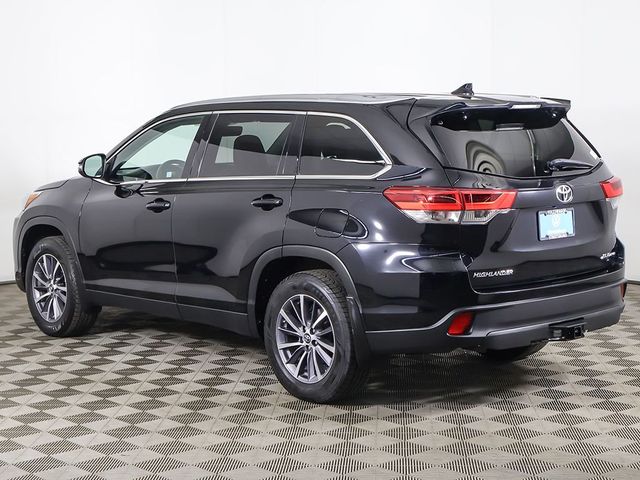 2019 Toyota Highlander XLE V6 AWD - 23026014 - 10