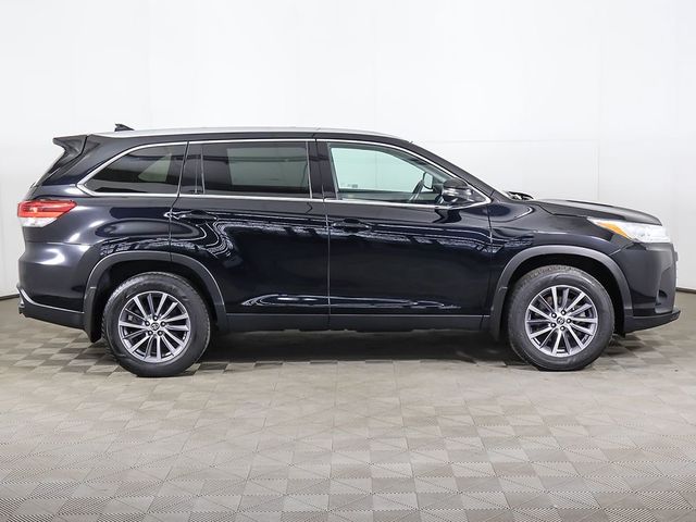 2019 Toyota Highlander XLE V6 AWD - 23026014 - 19