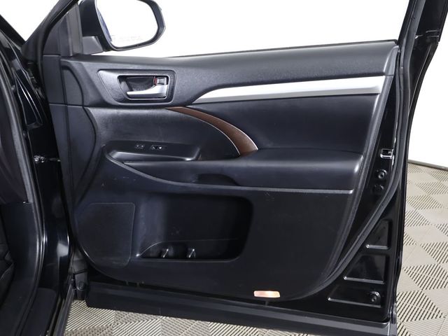 2019 Toyota Highlander XLE V6 AWD - 23026014 - 25